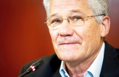 Boloni o spune răspicat: „Un minister nu ar trebui să aibă echipă profesionistă” + „Este greu să simpatizez cu FCSB”