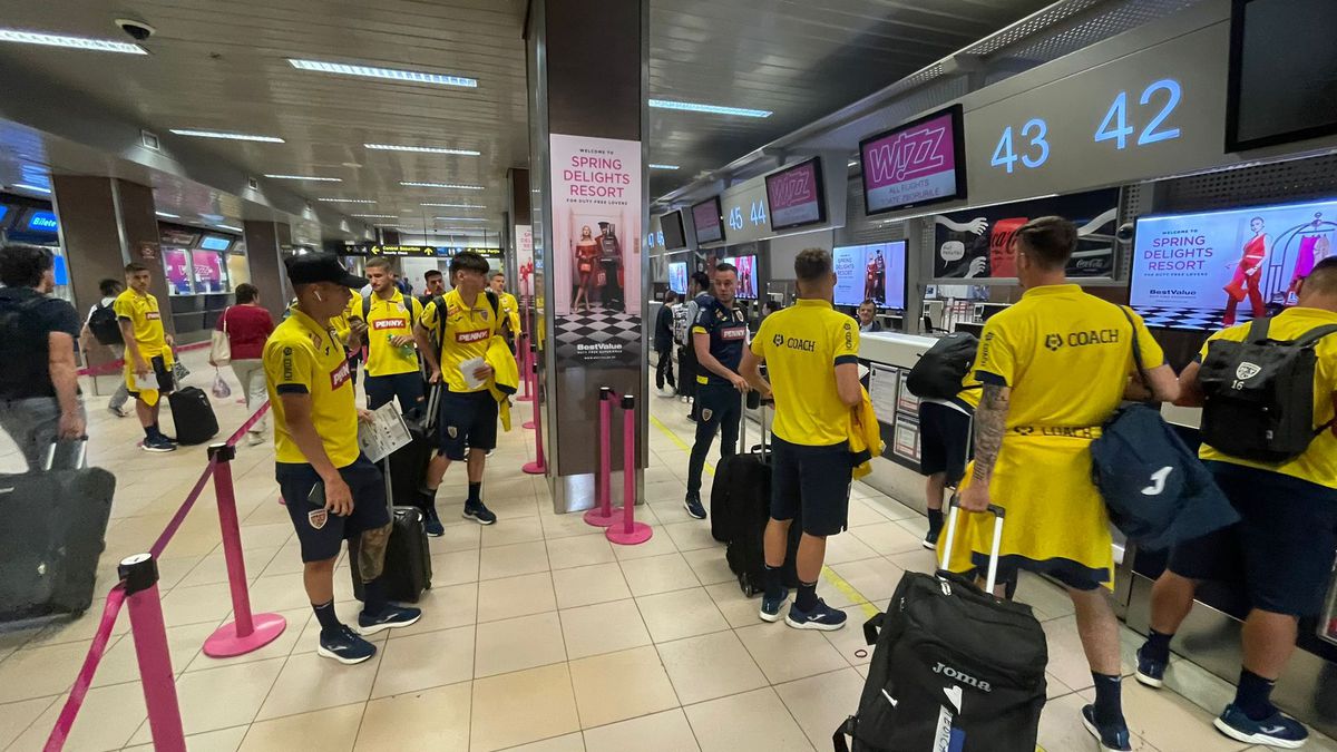 Naționala U21 a României a plecat în cantonamentul din Italia