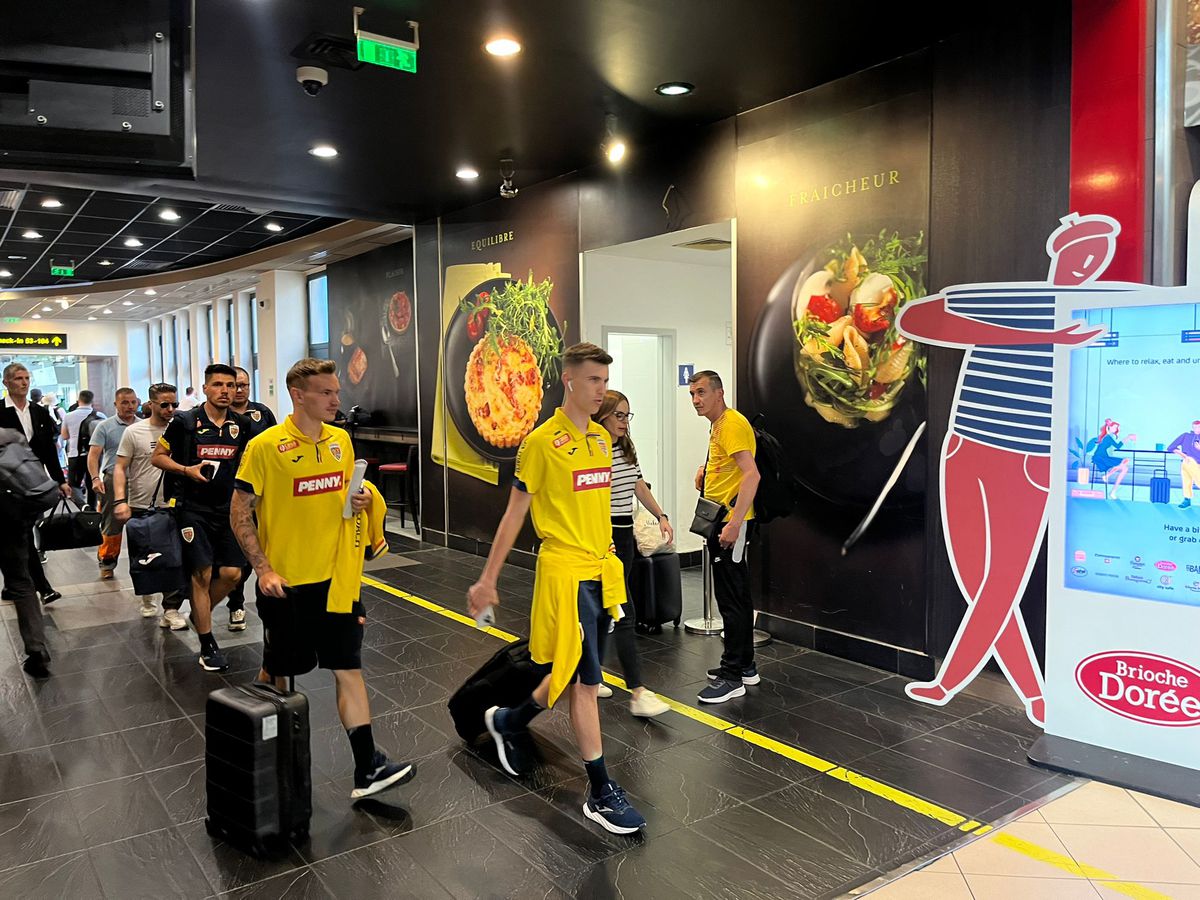 Naționala U21 a României a plecat în cantonamentul din Italia