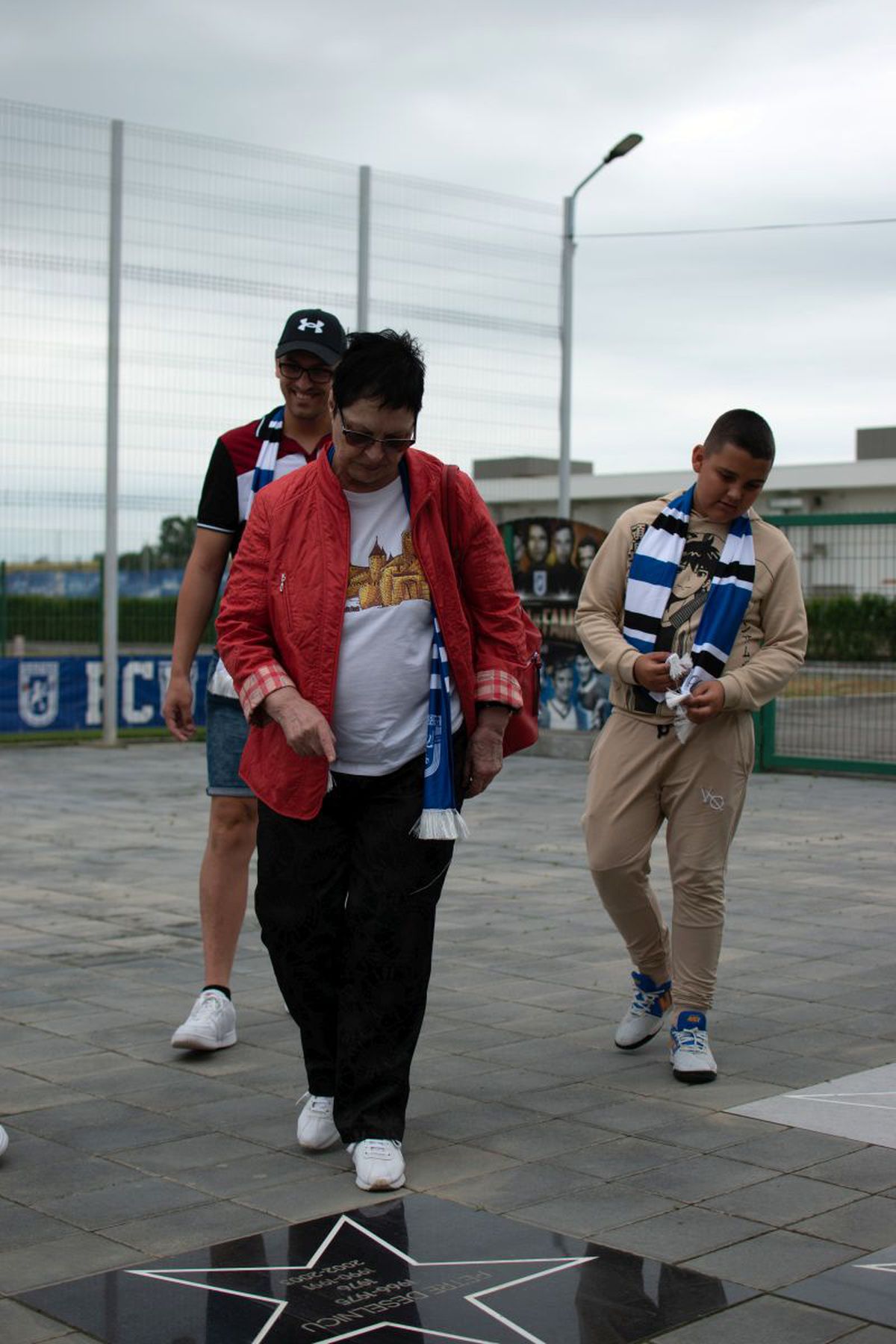 Momente emoționante cu văduva lui Petre Deselnicu, legendarul fotbalist al Craiovei » „Puiul meu, iubirea mea!”