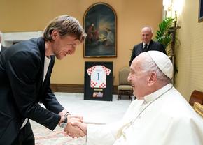 Naționala lui Modric a fost în vizită la Vatican. Ce mesaj le-a transmis Papa Francisc înaintea startului Euro