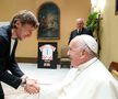 Luka Modric i-a strâns mâna Papei Francisc la Vatican / Foto: X HNS