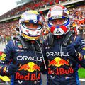 Max Verstappen în dreapta, alături de Sergio Perez // foto: Guliver/gettyimages