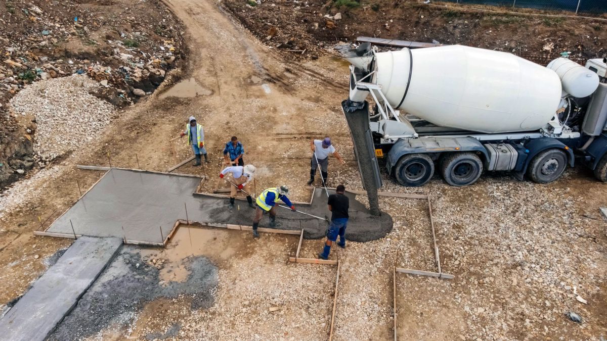 Au început lucrările la stadionul „Eroii Timișoarei”