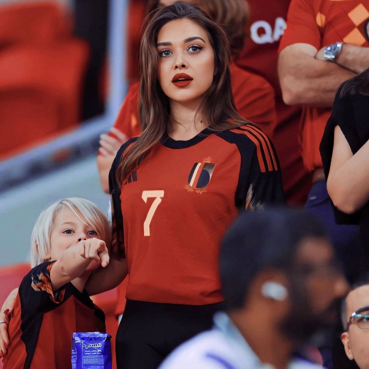 Indiciul că transferul e aproape făcut » Soția lui De Bruyne caută deja vilă în oraș