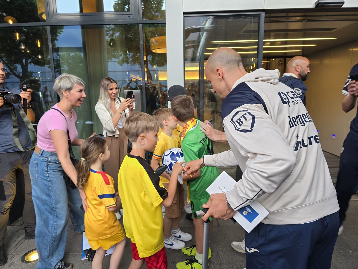 Exces de zel și tensiuni la sosirea echipei naționale a României la Viena » De ce era să escaladeze situația