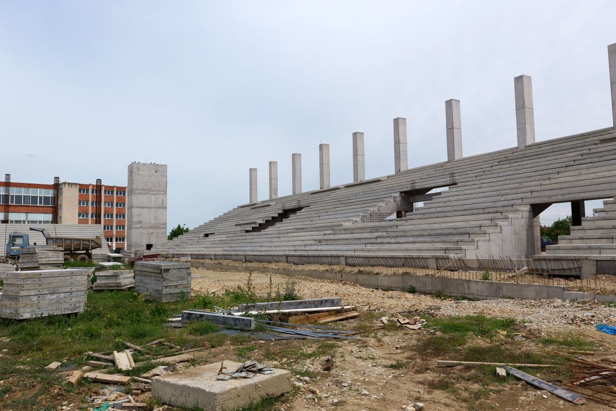 Austeritate? Nu și aici! Gazeta a intrat pe șantierul stadionului din România unde lucrările avansează într-un ritm-fulger: „Am trecut de jumătate”