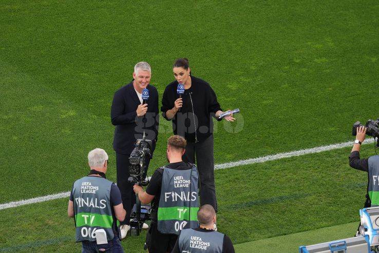 Bastian Schweinsteiger și Esther Sedlaczek. Spania - Franța, semifinală Liga Națiunilor. Foto: Ionuț Iordache (GSP)