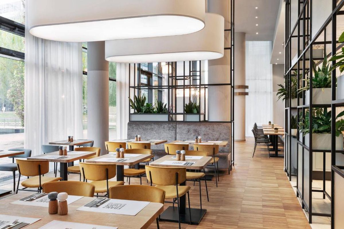 Courtyard by Marriott, hotelul unde vor fi cazați „tricolorii”, înainte de Austria - România