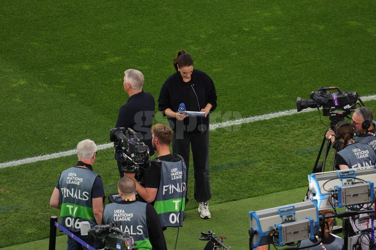 Bastian Schweinsteiger s-a afișat cu noua iubită la Spania - Franța » Cu cine a înlocuit-o pe Ana Ivanovic