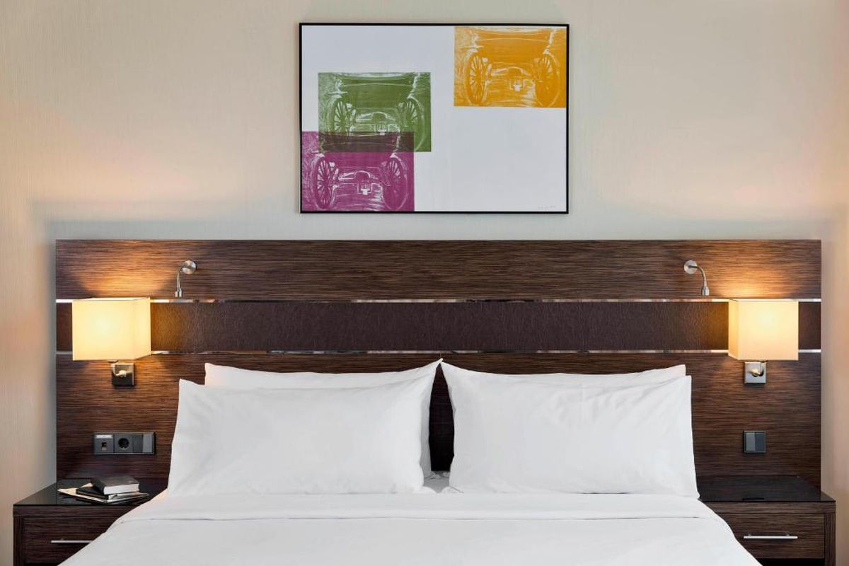 Courtyard by Marriott, hotelul unde vor fi cazați „tricolorii”, înainte de Austria - România