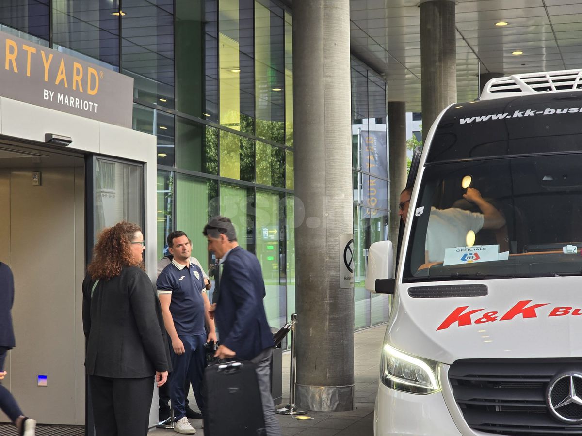 Exces de zel și tensiuni la sosirea echipei naționale a României la Viena » De ce era să escaladeze situația