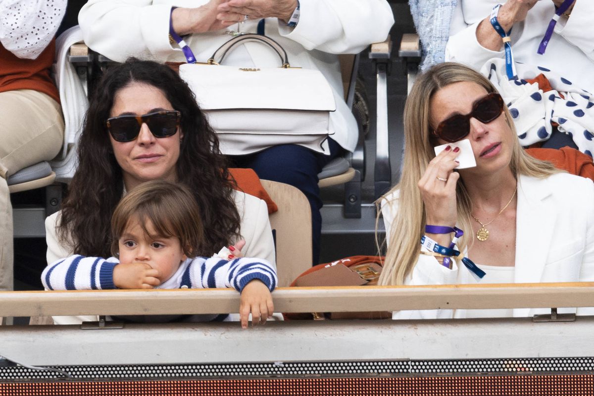Maribel Nadal s-a fotografiat cu Novak Djokovic și Roger Federer la Roland Garros