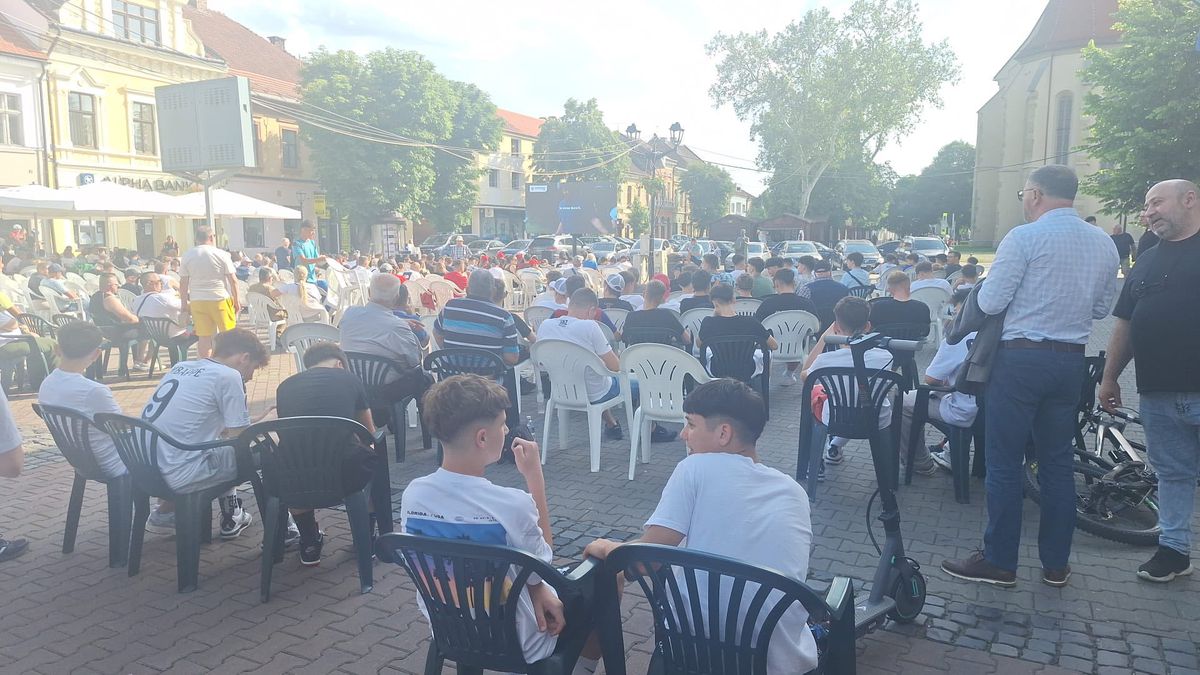 Au sărbătorit în stradă promovarea echipei în Liga 2! Imagini superbe în ziua „barajelor”