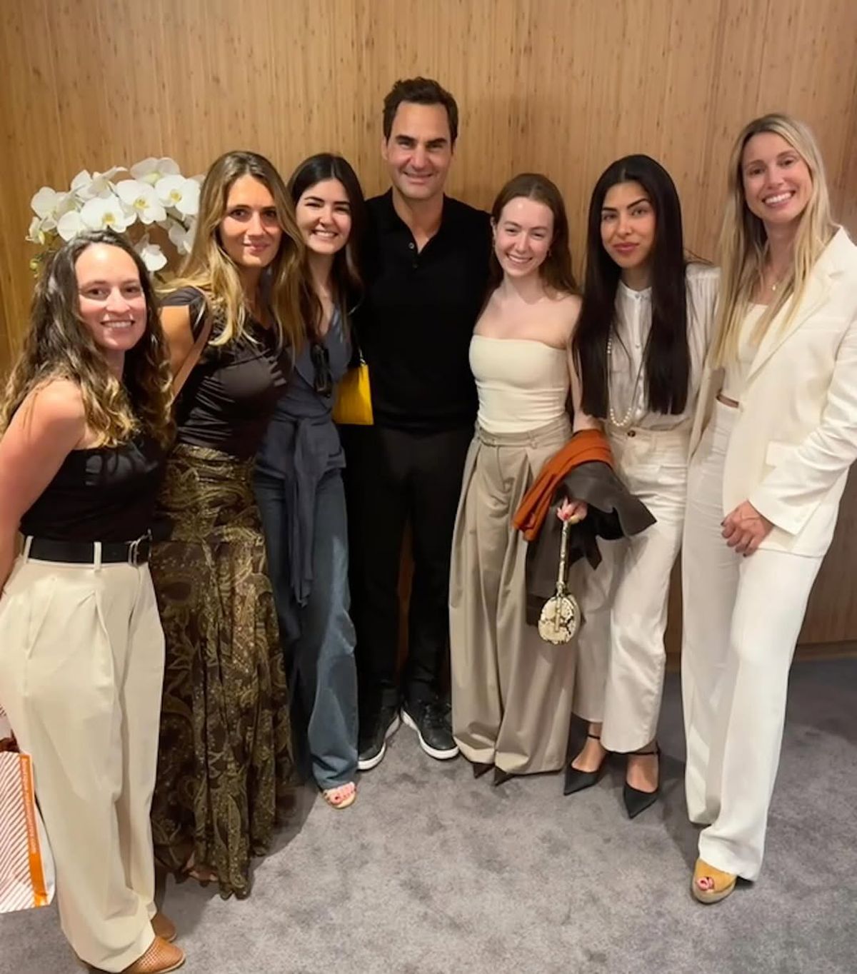 Maribel Nadal s-a fotografiat cu Novak Djokovic și Roger Federer la Roland Garros