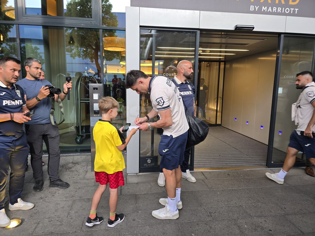 Exces de zel și tensiuni la sosirea echipei naționale a României la Viena » De ce era să escaladeze situația