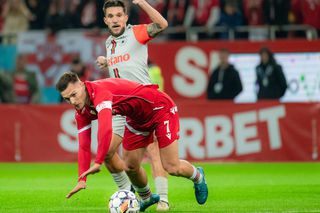 Toate detaliile despre afacerea verii în Superliga: Dennis Politic la FCSB » Cele două cluburi au semnat actele