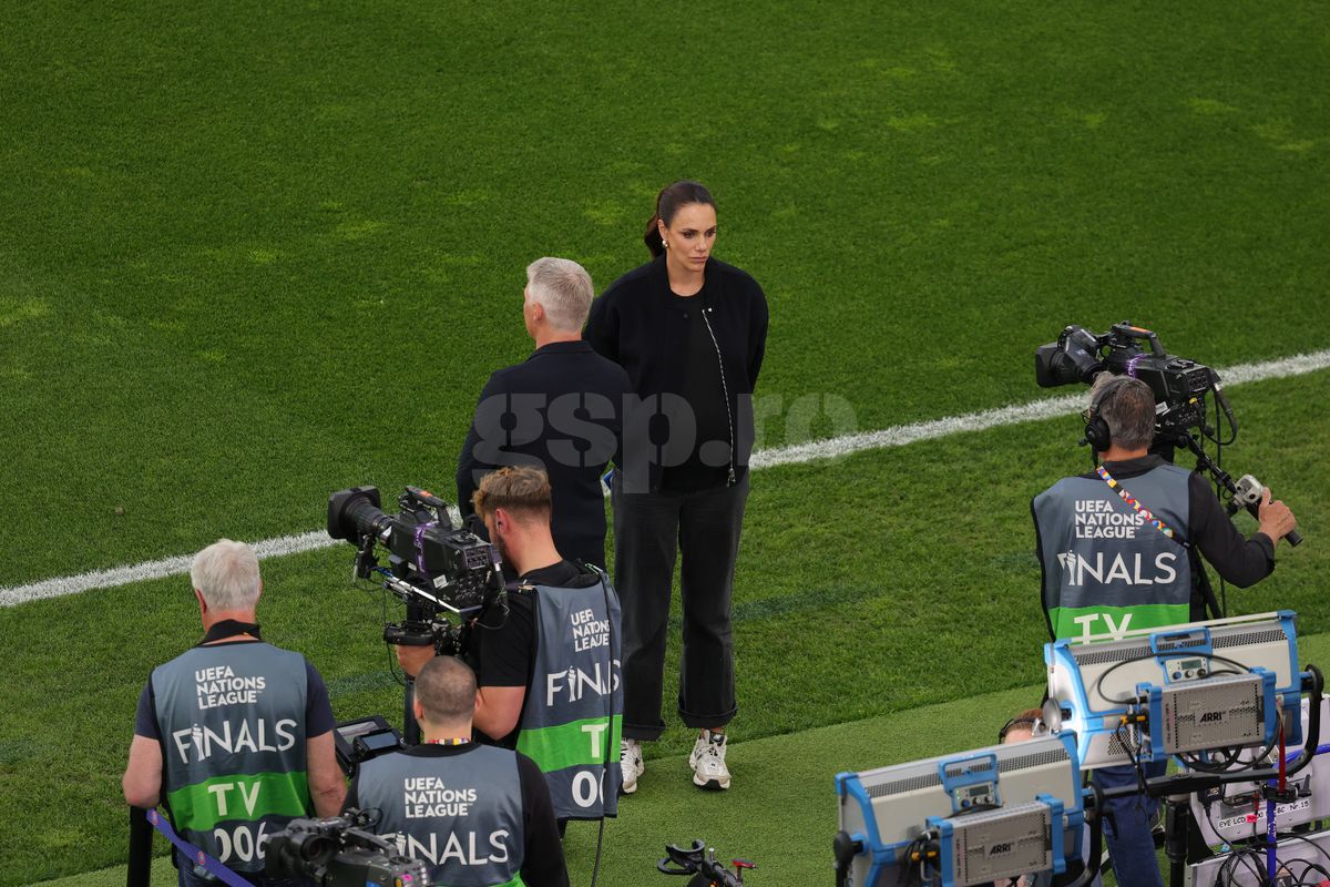 Bastian Schweinsteiger s-a afișat cu noua iubită la Spania - Franța » Cu cine a înlocuit-o pe Ana Ivanovic