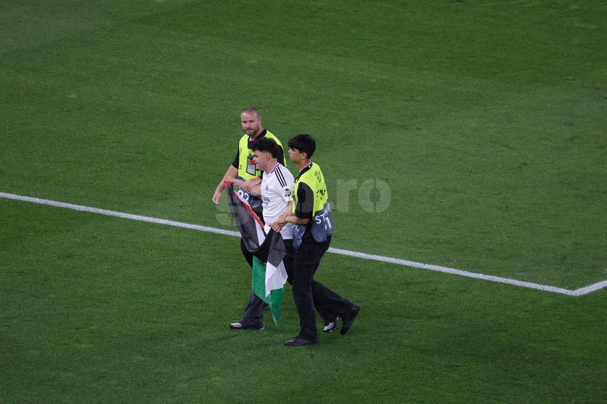 Imaginile pe care UEFA le-ar fi vrut interzise în Spania - Franța » Fotoreporterul GSP a surprins cele mai tari cadre