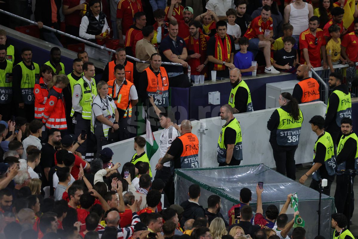 Imaginile pe care UEFA le-ar fi vrut interzise în Spania - Franța » Fotoreporterul GSP a surprins cele mai tari cadre