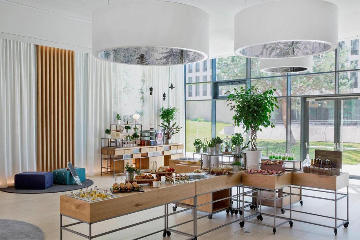 Courtyard by Marriott, hotelul unde vor fi cazați „tricolorii”, înainte de Austria - România