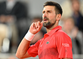 Novak Djokovic s-a calificat în semifinalele Roland Garros și a doborât un record vechi de jumătate de secol