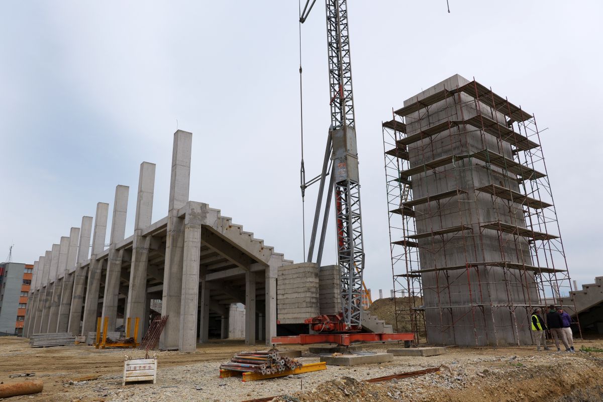 Stadionul finanțat din bugetul local prinde contur » Dominic Fritz: „60% din lucrări sunt gata!”