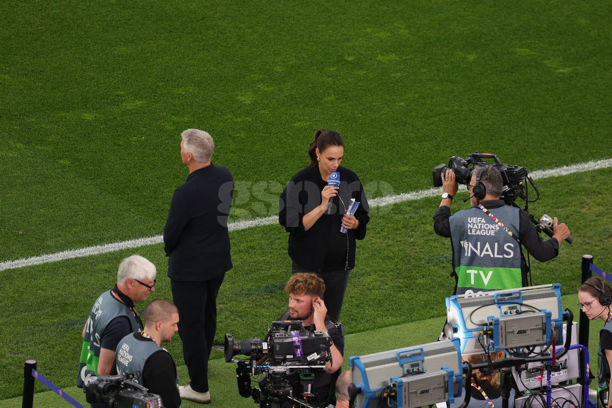 Bastian Schweinsteiger s-a afișat cu noua iubită la Spania - Franța » Cu cine a înlocuit-o pe Ana Ivanovic