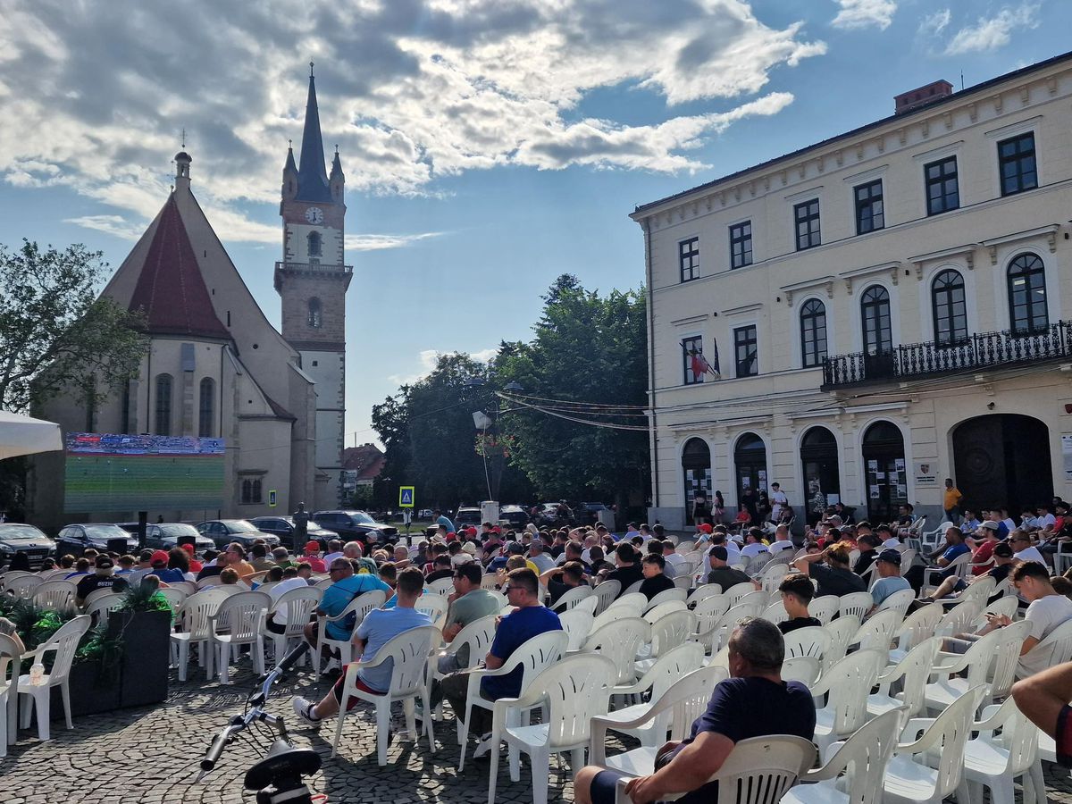 Au sărbătorit în stradă promovarea echipei în Liga 2! Imagini superbe în ziua „barajelor”