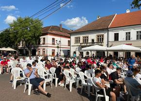 Au sărbătorit în stradă promovarea echipei în Liga 2! Imagini superbe în ziua „barajelor”