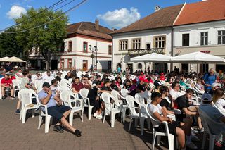 Au sărbătorit în stradă promovarea echipei în Liga 2! Imagini superbe în ziua „barajelor”