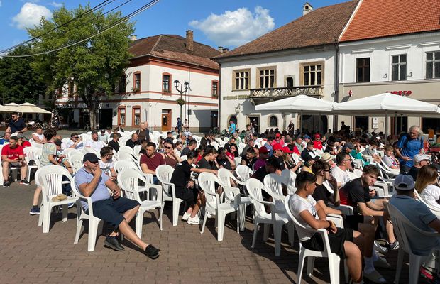 Au sărbătorit în stradă promovarea echipei în Liga 2! Imagini superbe în ziua „barajelor”