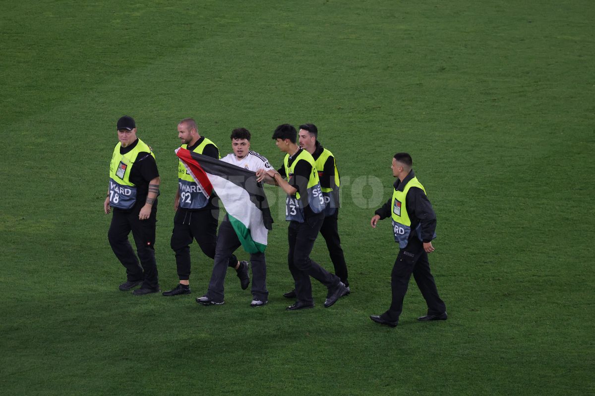 Imaginile pe care UEFA le-ar fi vrut interzise în Spania - Franța » Fotoreporterul GSP a surprins cele mai tari cadre