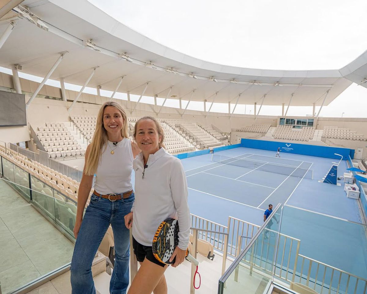 Maribel, sora mai mică a lui Rafa Nadal, fotografiată la Paris alături de Novak Djokovic