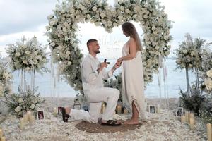 Aflat în Bali, Daniel Bîrligea a cerut-o în căsătorie pe Antonia: „Am tremurat, am plâns”