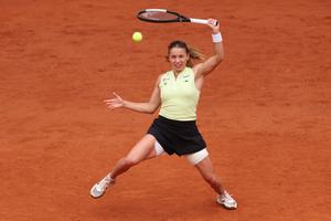 Maja Chwalinska, la fel ca Simona Halep » Va juca o finală de Mare Șlem fără a avea un contract cu o firmă de echipament sportiv