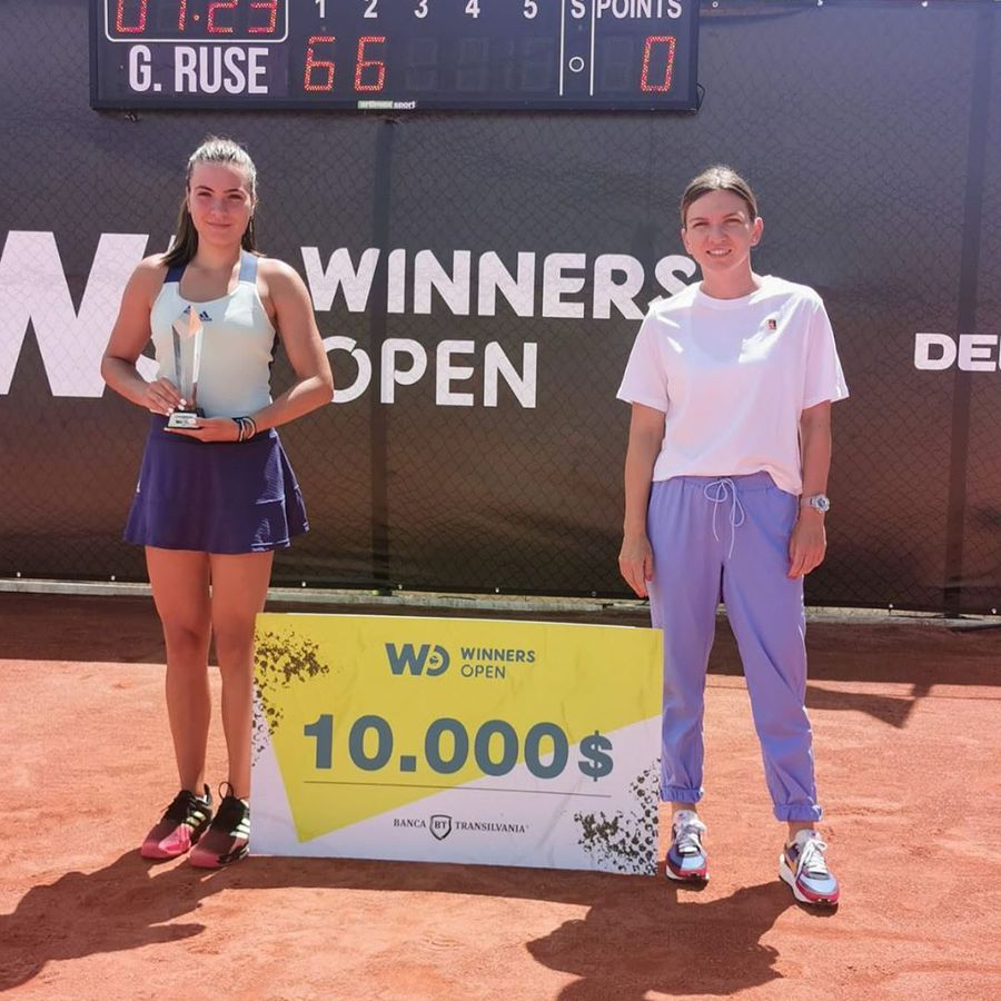 Simona Halep i-a înmânat cecul Gabrielei Ruse WINNERS CUP. Halep, Ruse, Tecău și Copil, supereveniment la Cluj » Simona: „Sper să fim sănătoși și să luăm o medalie la Tokyo”