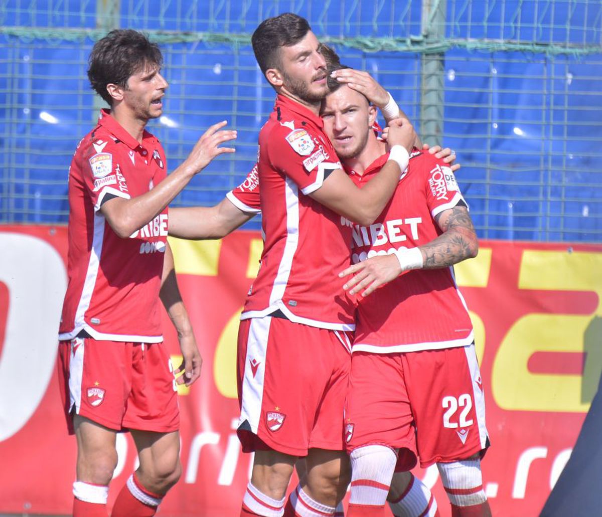 ACADEMICA CLINCENI - DINAMO 1-3 // Adrian Mihalcea surprinde: „Nu mă uit pe clasament, nu știu pe ce loc suntem! Suntem niște proști” + de ce l-a umilit pe puștiul Borcea