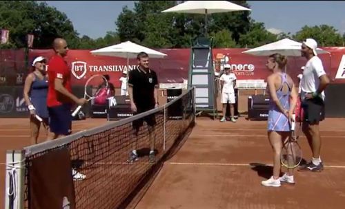 Simona Halep și Horia Tecău au câștigat meciul demonstrativ disputat împotriva cuplului Gabriela Ruse/Marius Copil, scor 6-3, 6-4