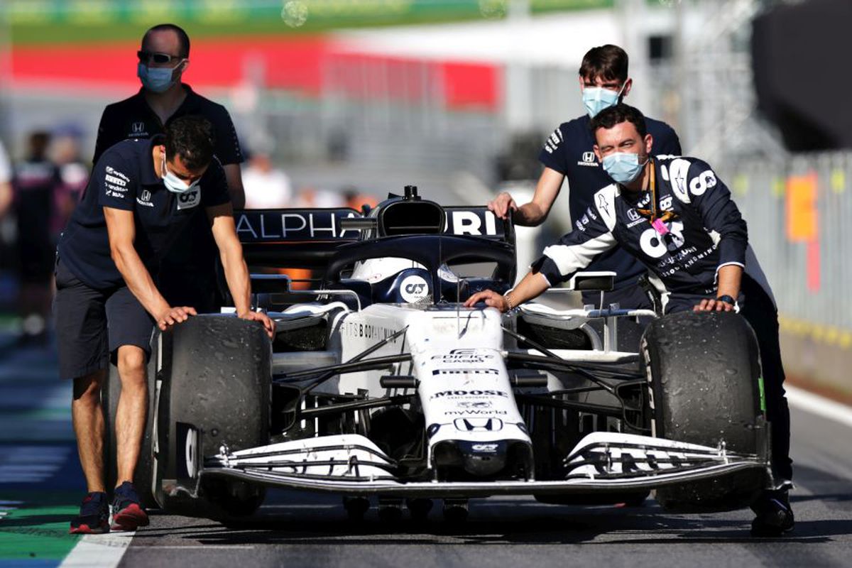 FORMULA 1. Moment controversat la MP al Austriei! Cine sunt cei 6 piloți care au refuzat să îngenuncheze pentru lupta împotriva rasismului