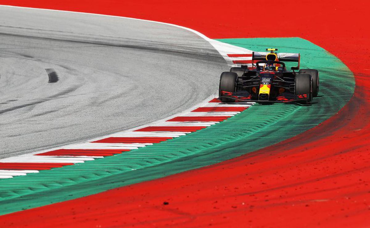 FORMULA 1. Moment controversat la MP al Austriei! Cine sunt cei 6 piloți care au refuzat să îngenuncheze pentru lupta împotriva rasismului