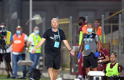 ASTRA - CFR CLUJ 2-2 // Dan Petrescu acuză o conspirație: „Mi se pare ciudat ce se întâmplă! Nu vede nimeni? Sper că Astra joacă la fel și cu Craiova”