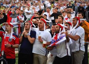 Record mondial?! Englezii au calculat: câte milioane de halbe de bere s-au băut în Anglia, după calificarea în semifinalele EURO 2020