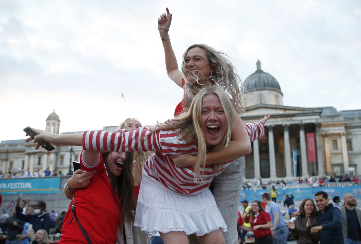 „Please don't take me home! ” » Câte milioane de halbe de bere s-au băut în Anglia, după calificarea în semifinalele EURO 2020