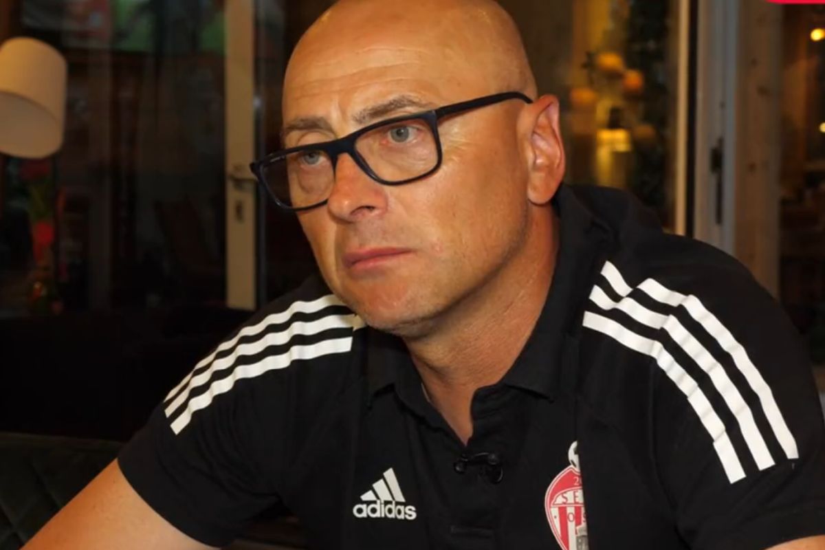 Replică tăioasă a lui Leo Grozavu: „FRF a greşit! Nu se poate să schimbi regulamentul în ultima clipă!”