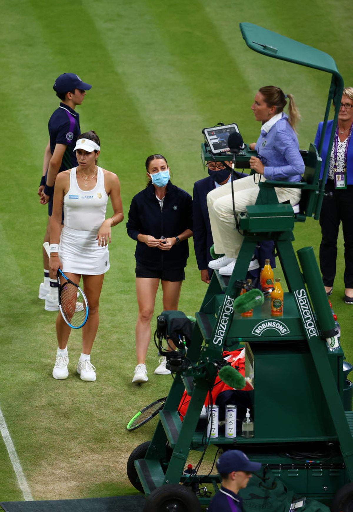 Emma Răducanu, abandon în optimi la Wimbledon