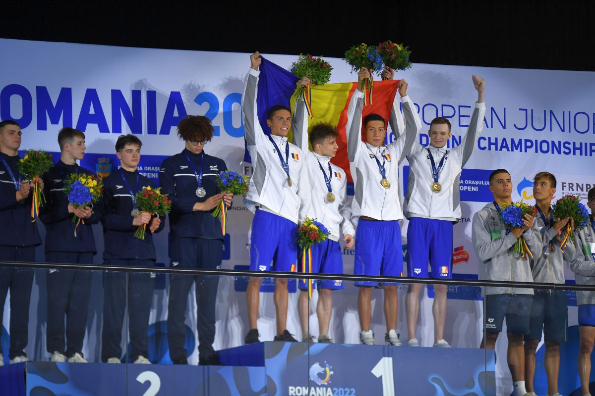 Prima medalie pentru România la CE de Juniori de la Otopeni! Popovici, Stancu, Cozma și Dinu aduc AURUL la 4x100m liber, după un finiș fabulos!