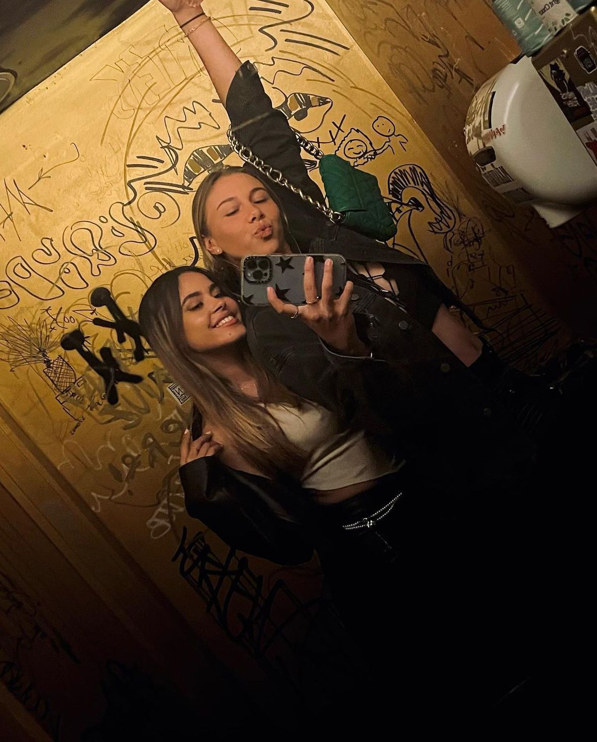 Amanda Anisimova - evergreen