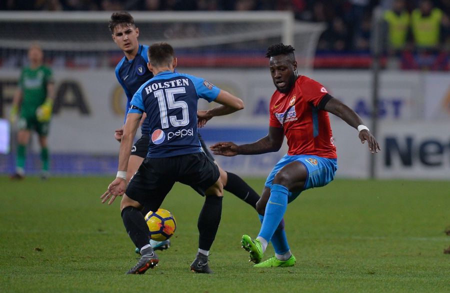 Dumitrescu privește în timp ce Gnohere pasează Fața îngrozitoare a gloriei: mare talent, campion cu Hagi la 19 ani, retras la 23! » „Mi s-a greșit operația. Plângeam noaptea, dar nimeni de la club nu se interesa de mine”