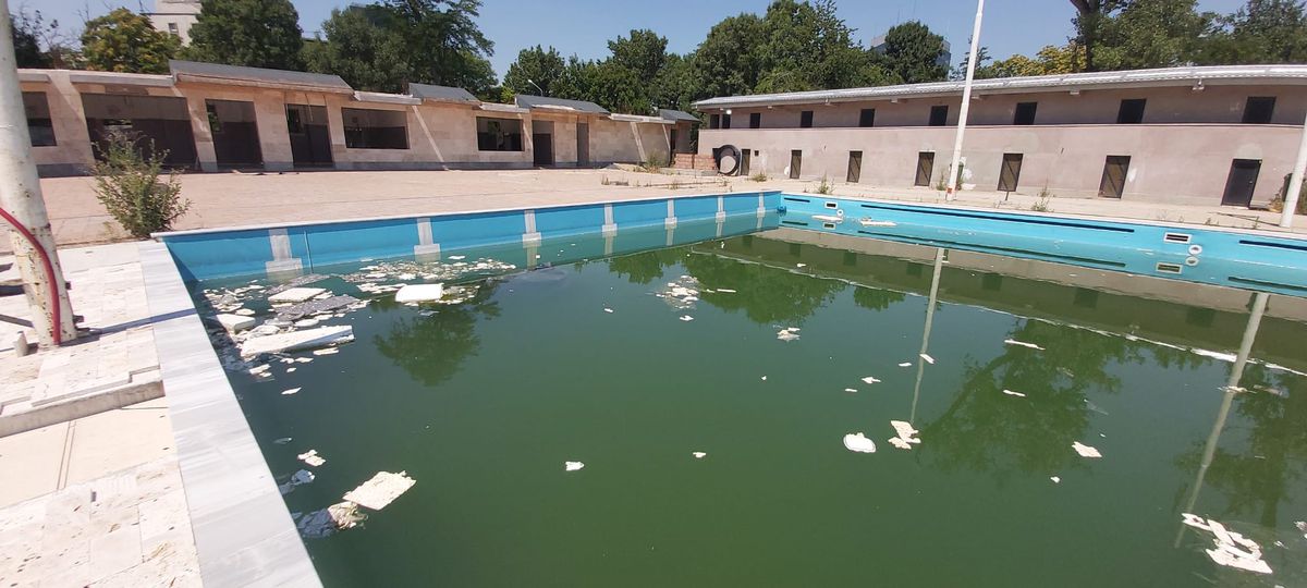 Ștrandul rațelor sălbatice » De 4 ani, autoritățile blochează renovarea Bazei Tineretului